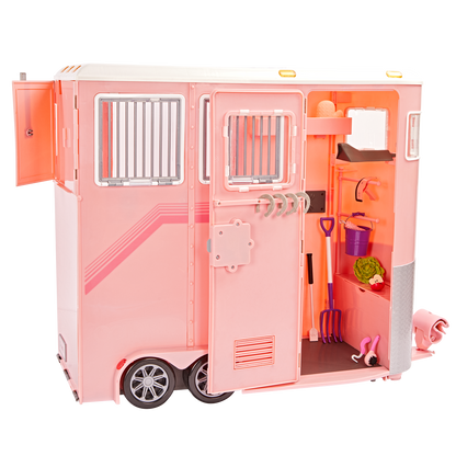 Mane to Travel Horse Trailer Set