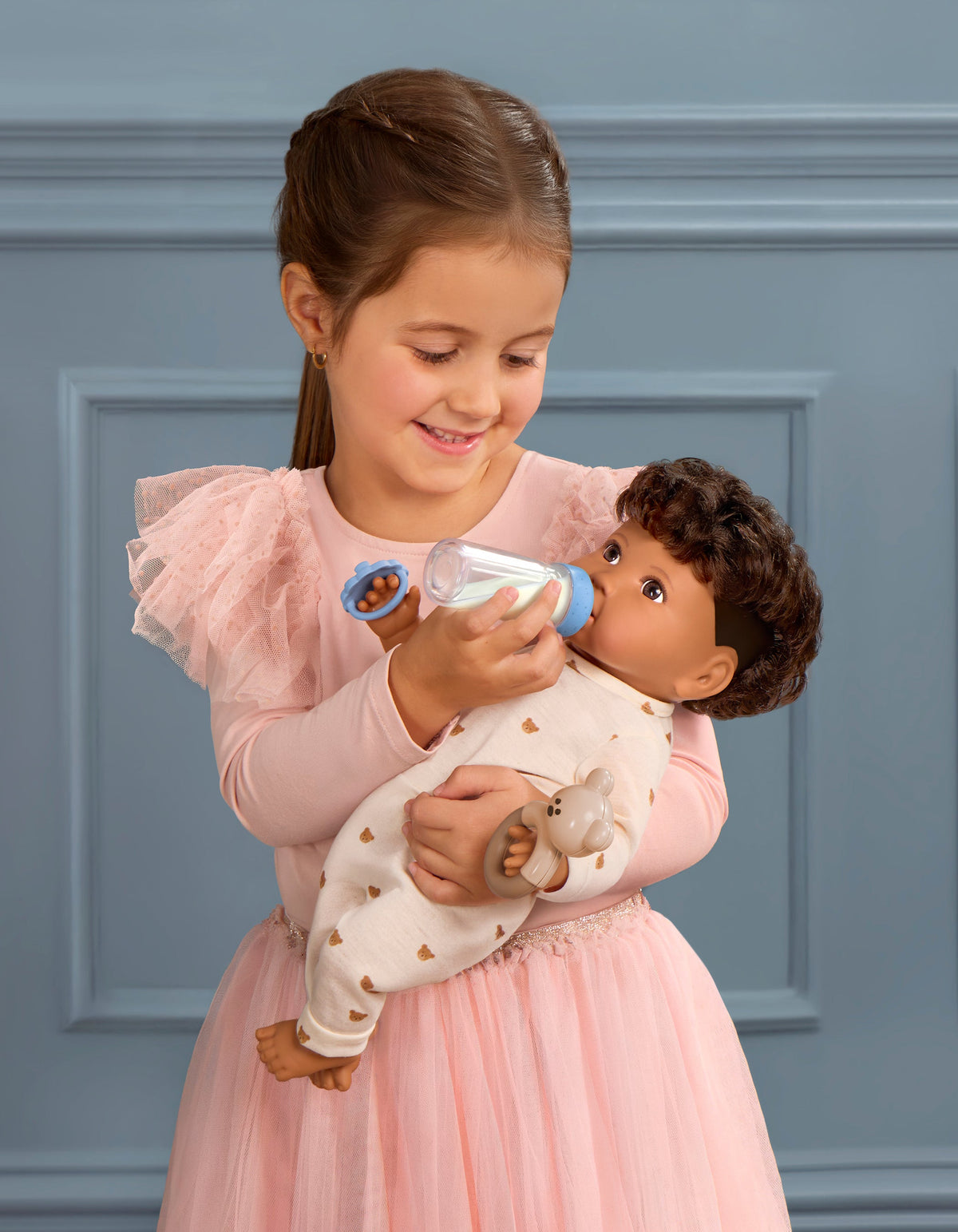 Brunet Doll & Bottle Set